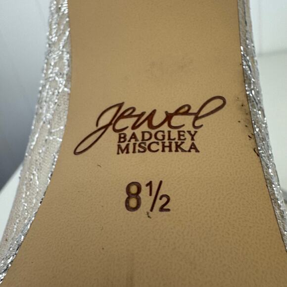 JEWEL BADGLEY MISCHKA GIA LACE EVENING PUMPS IN SILVER NWOB WOMEN'S‎ SIZE 8.5 - Picture 9 of 13